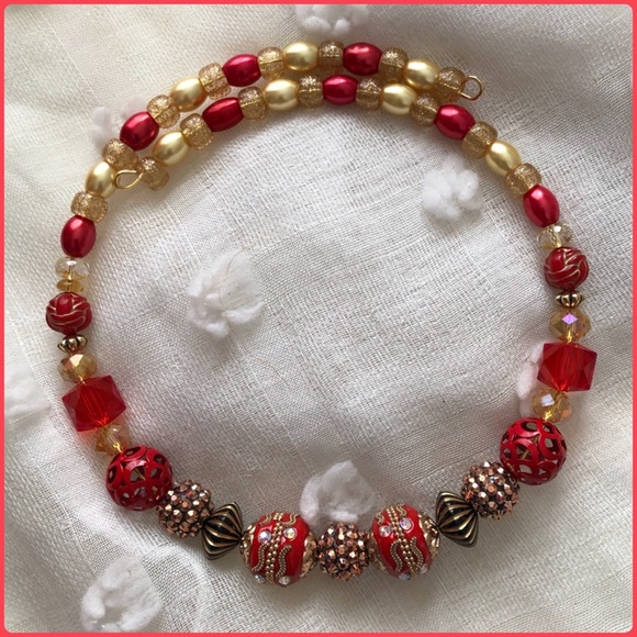 Festive Choker - Picture 1 of 10